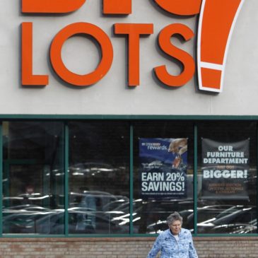 Big Lots conducts going-out-of-business sales after sale of company falls through