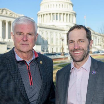 A caucus of military veterans seeks to bridge the political divide in a polarized Congress