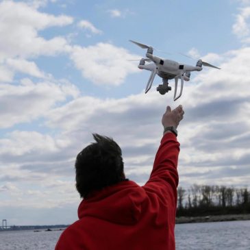 Is that a drone or a plane? Experts help explain the differences