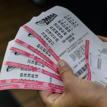 Mega Millions jackpot nears $1 billion ahead of Christmas Eve drawing