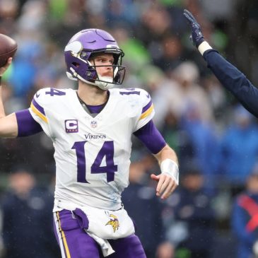 Sam Darnold comes up clutch to lead Vikings to thrilling 27-24 win over Seahawks