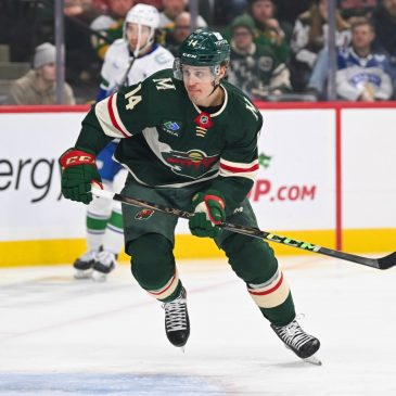 Two-thirds of Wild top line back together with Eriksson Ek’s return