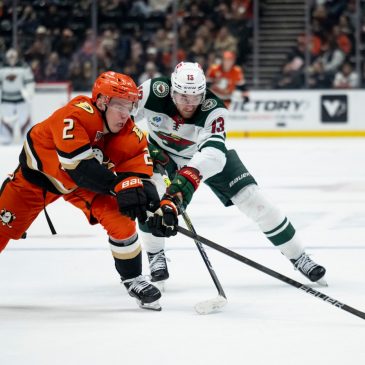 Shooting and smiling, former Gopher Jackson LaCombe a hit with Ducks