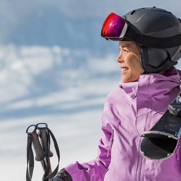 Keep your view clear with these anti-fog ski goggles