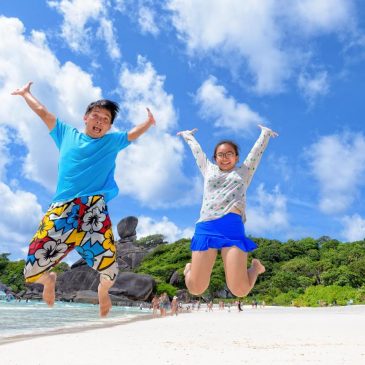 6 tips to keep teenagers happy on vacation