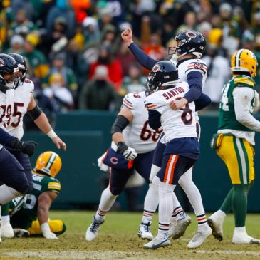 Bears rally to tip Packers, who lost Jordan Love and Christian Watson to injuries