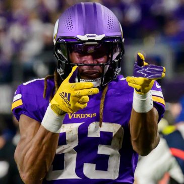 Aaron Jones says he wants to finish his career with Vikings