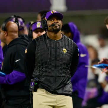 If Brian Flores is going to leave the Vikings, it needs to be the right situation