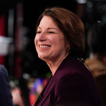 U.S. Sen. Klobuchar speaks at Trump inauguration, focuses on ‘enduring democracy’