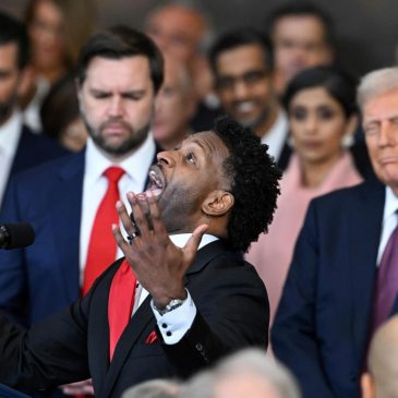 Who is Lorenzo Sewell, the pastor who referenced King’s ‘dream’ speech in inaugural prayer?