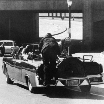 Clint Hill, Secret Service agent who leaped onto JFK’s car after the president was shot, dies at 93