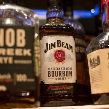 Minnesota Senate OKs liquor bill with ‘social districts’ provision