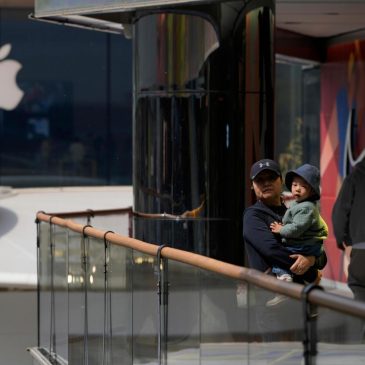 China imposes a 34% tariff on imports of all U.S. products starting April 10