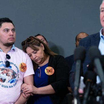 Trump officials must report efforts, if any, to return Kilmar Abrego Garcia, judge rules