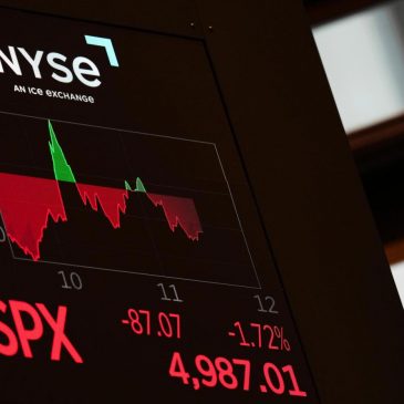 Bogus report on tariff pause briefly lifted markets before White House denied it