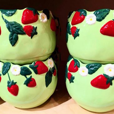 Farmstand chic? Décor is awash in fruit and vegetable motifs