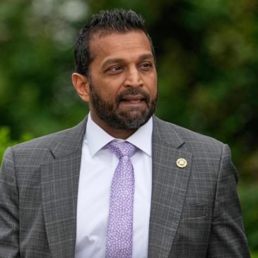 FBI reassigns agents photographed kneeling during 2020 racial justice protest, AP sources say