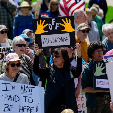 MN seniors rally against possible cuts to Medicare, Social Security