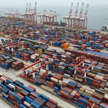 Trump’s tariffs loom over the economy as shipments from China fall