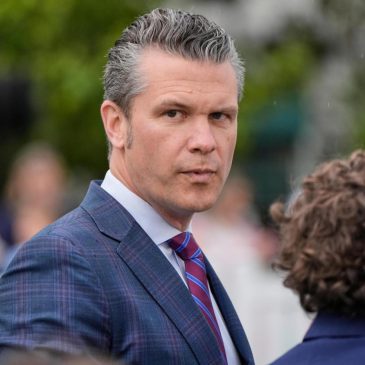 White House voices support for Hegseth as a new Signal chat revelation stirs fresh Pentagon turmoil