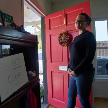 In fight over insurance, neighbors crowdsource LA fire contamination data