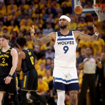 Timberwolves aim to maintain urgency with chance to close out Curry-less Warriors