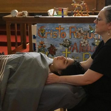 Altar acupuncture: A Minneapolis church brings well-being sessions to its migrant ministry