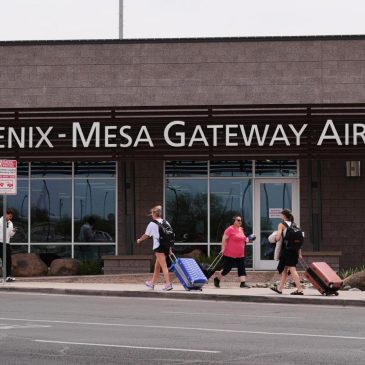 Budget airline begins deportation flights for ICE with start of Arizona operations