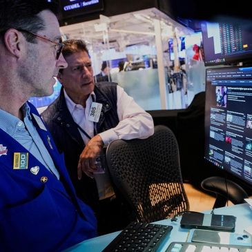 US stocks drift as Wall Street heads for the finish of a big winning week