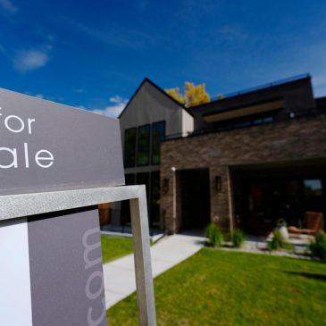 April home sales slow with high mortgage rates, prices, putting chill into spring buying season