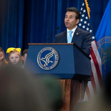 FDA panel debates COVID vaccine recipe as questions swirl about fall shots
