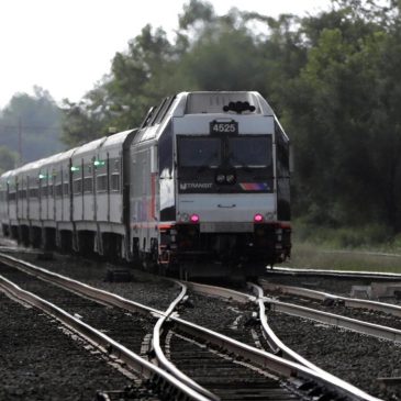 NJ Transit engineers could walk off the job Friday, leaving some 350,000 commuters in the lurch