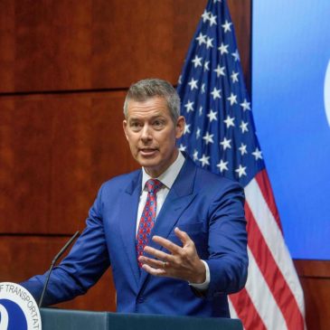 Air traffic control system must be improved to prevent problems like Newark airport, officials say