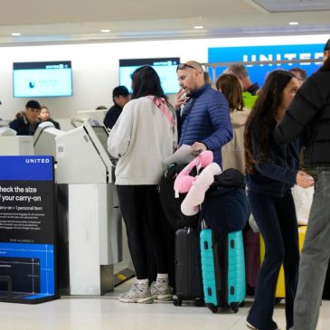 Newark problems and recent crashes put focus on air traffic controller shortage and aging equipment
