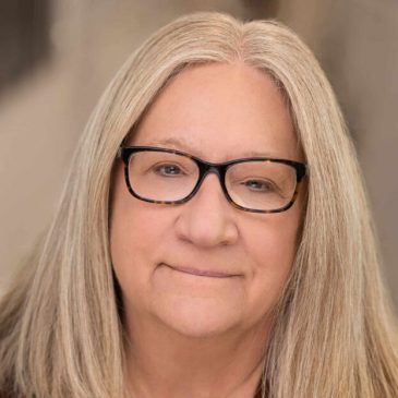 Business People: Longtime NAMI Minnesota executive director to retire