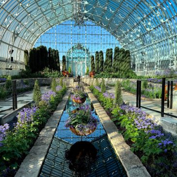 Five places to take Mom to see flowers on Mother’s Day weekend