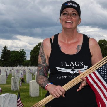 One person revived the Memorial Day flags tradition at Fort Snelling National Cemetery. Here’s why.