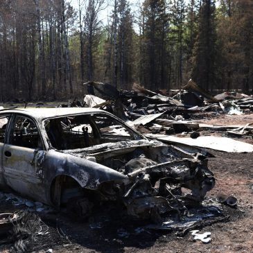 Wildfire evacuation orders lifted in northern Minnesota