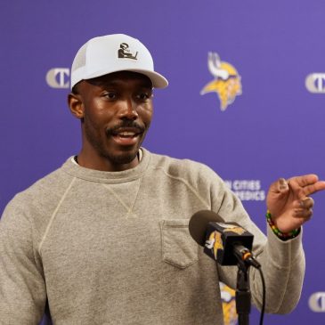 Vikings sign GM Kwesi Adofo-Mensah to contact extension