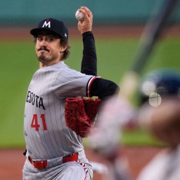 Twins lose to Red Sox, dropping fourth straight game