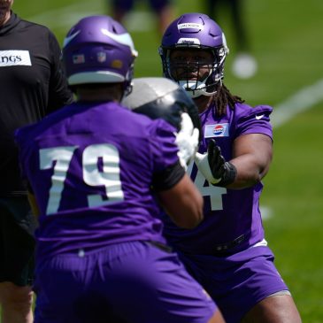 Source: Vikings agree to terms with rookie left guard Donovan Jackson