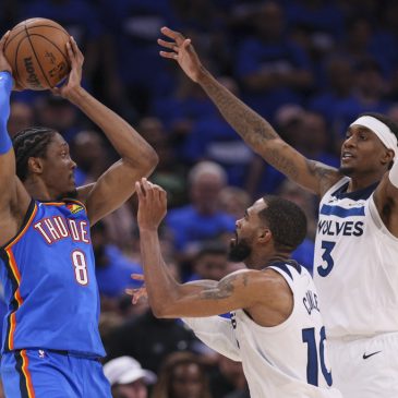 With season on the line, do Timberwolves need to go small?
