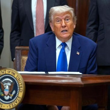 Trump’s plan to accept free Air Force One replacement from Qatar raises ethical and security worries