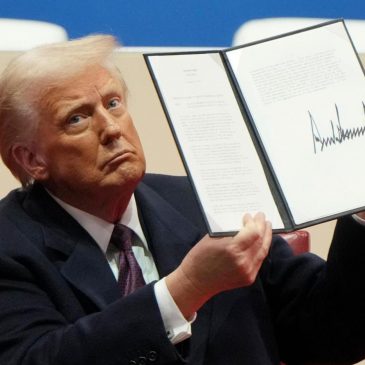 Trump’s health agency urges therapy for transgender youth, not broader gender-affirming health care