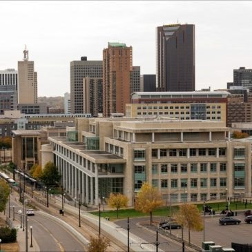 Minnesota loosens distance exemption on state employee return to office order