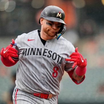 Twins win ninth straight in first game of double-header in Baltimore