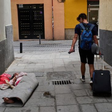 Spanish government says housing market is not a ‘free for all’ after recent crackdown on Airbnb