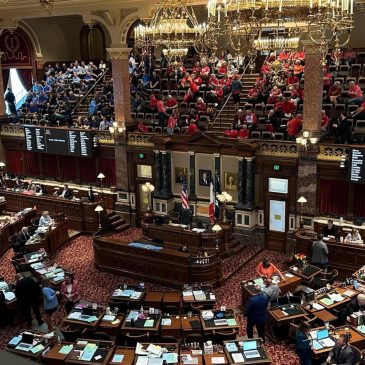 Iowa governor rejects GOP bill to increase regulations of Summit’s carbon dioxide pipeline