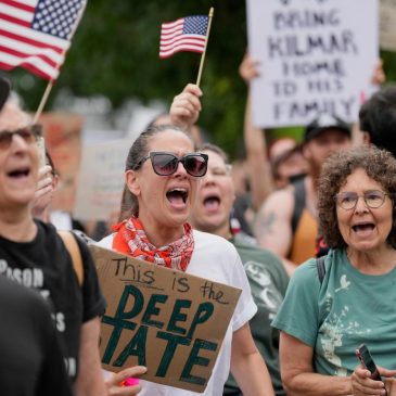 Judge orders Kilmar Abrego Garcia’s release from jail before trial, but ICE plans to detain him