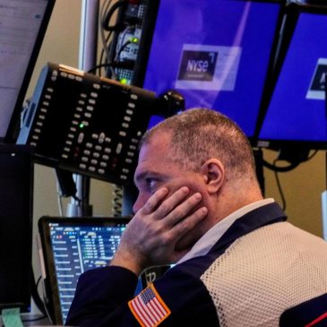 Wall Street holds in place as the countdown ticks to the Fed’s decision on interest rates